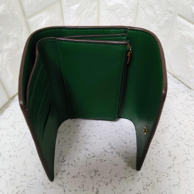 �V�i���l�@�G�b�Z���V���� �~�f�B�A�� �t���b�v �E�H���b�g�@�O���[�� �� �u�����h�� 