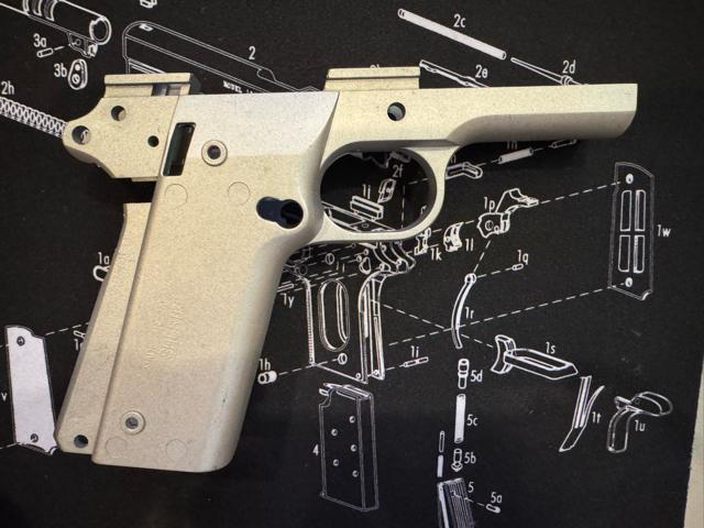 �E�F�X�^���A�[���Y �m�[�}���̃R���g�K�o�����g1911���_�u���J�A�����ɕύX�o����F/M(�t�����^��)�t���[�� �� ��������� 