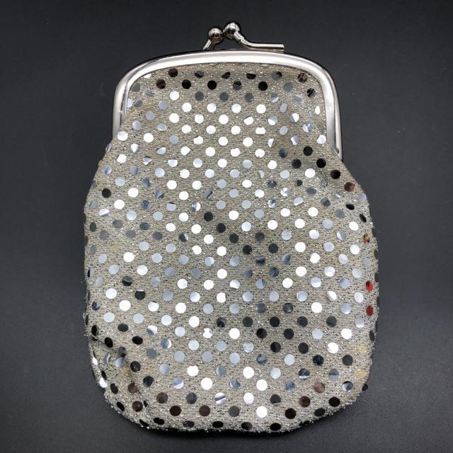 即決 ハローキティ がま口 ポーチ シルバー < 女性ファッション  即決 ハローキティ がま口 ポーチ シルバー < 女性ファッションの