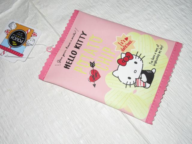 未使用タグ付☆ハローキティ*ダイカットポーチ(お菓子ポテチ) < 女性ファッション  未使用タグ付☆ハローキティ*ダイカットポーチ(お菓子ポテチ)  < 女性ファッションの