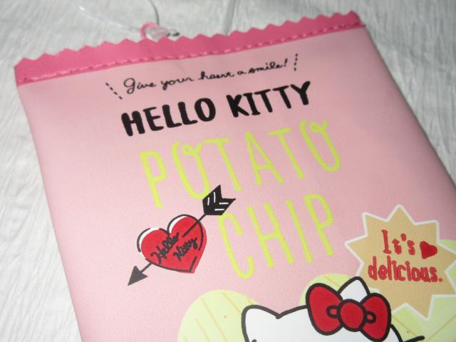 未使用タグ付☆ハローキティ*ダイカットポーチ(お菓子ポテチ) < 女性ファッション  未使用タグ付☆ハローキティ*ダイカットポーチ(お菓子ポテチ) < 女性ファッションの