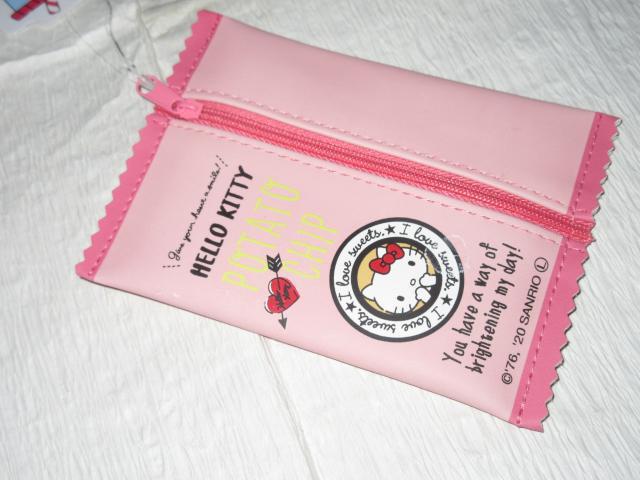 未使用タグ付☆ハローキティ*ダイカットポーチ(お菓子ポテチ) < 女性ファッション  未使用タグ付☆ハローキティ*ダイカットポーチ(お菓子ポテチ) < 女性ファッションの