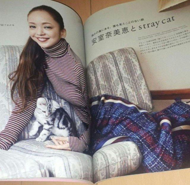SPUR 2018.9月号(表紙・安室奈美恵) ゴールド < タレントグッズ SPUR 2018.9月号(表紙・安室奈美恵) ゴールド < タレントグッズの