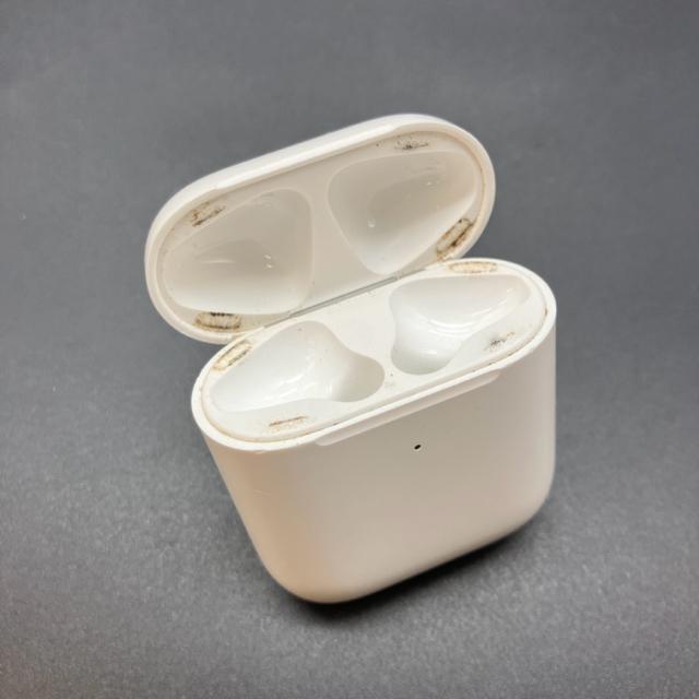 即決 Apple アップル AirPods 充電ケースのみ A1938 < 家電/AV  即決 Apple アップル AirPods 充電ケースのみ A1938 < 家電/AVの