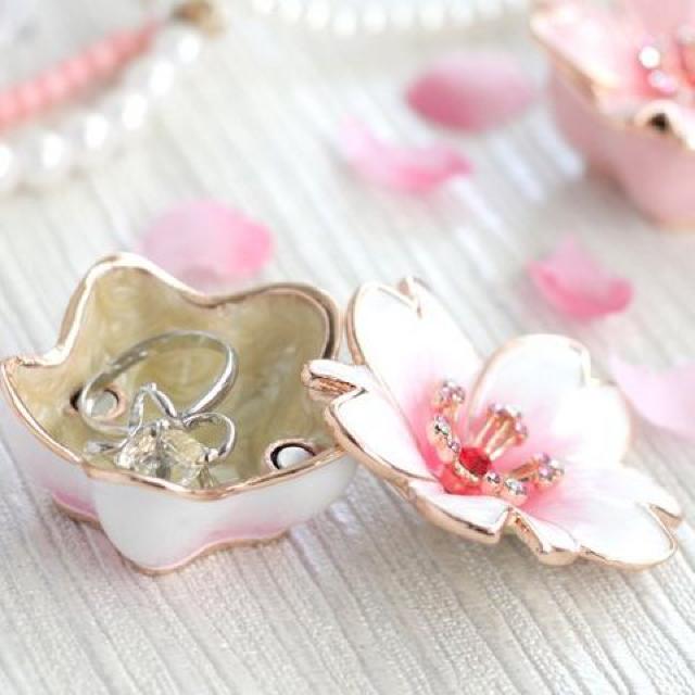 【Piearth】キラキラ高級感♪桜クリスタルジュエリーボックス宝石箱 < 女性アクセサリー/時計 【Piearth】キラキラ高級感♪桜クリスタルジュエリーボックス宝石箱 < 女性アクセサリー/時計の