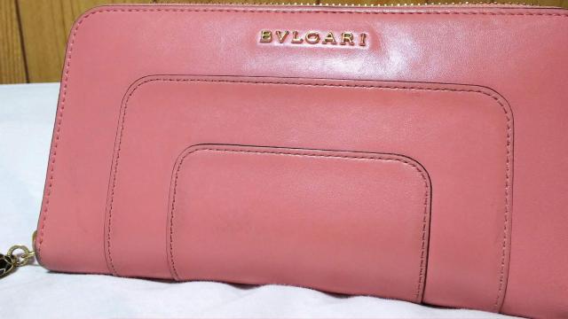 正規良 ブルガリ セルペンティ スネーク装飾ラウンドジップ長財布 小銭入れ有 ピンク 蛇装飾アイコン×B-zeroロゴ ウォレット < ブランド  正規良 ブルガリ セルペンティ スネーク装飾ラウンドジップ長財布 小銭入れ有 ピンク 蛇装飾アイコン×B-zeroロゴ ウォレット < ブランドの