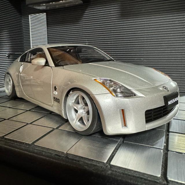 オートアート 1/18 日産 フェアレディZ 350Z(カスタム仕様) < ホビー  オートアート 1/18 日産 フェアレディZ 350Z(カスタム仕様)  < ホビーの