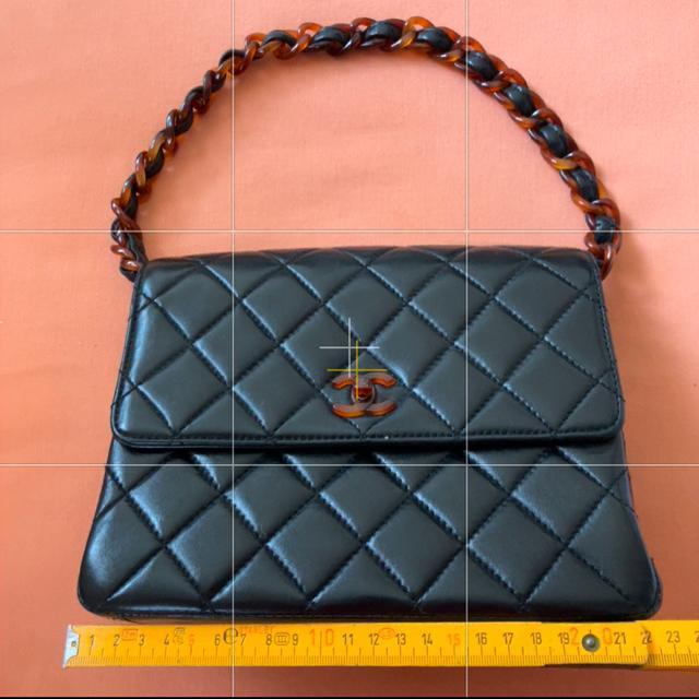 CHANEL シャネル キルティング ショルダーバッグ 黒 希少鼈甲風チェーン ワンショルダーハンドバッグ < ブランド CHANEL シャネル キルティング ショルダーバッグ 黒 希少鼈甲風チェーン ワンショルダーハンドバッグ < ブランドの