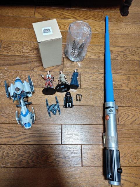 HASBRO ハズブロ スターウォーズ STARWARS ライトセーバー フィギュア < アニメ/コミック/キャラクター  HASBRO ハズブロ スターウォーズ STARWARS ライトセーバー フィギュア  < アニメ/コミック/キャラクターの
