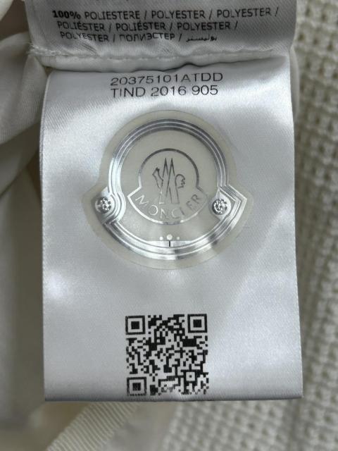 MONCLER モンクレール マグリア ニット カーディガン ホワイト 白 レディース Sサイズ 美品 < ブランド MONCLER モンクレール マグリア ニット カーディガン ホワイト 白 レディース Sサイズ 美品 < ブランドの