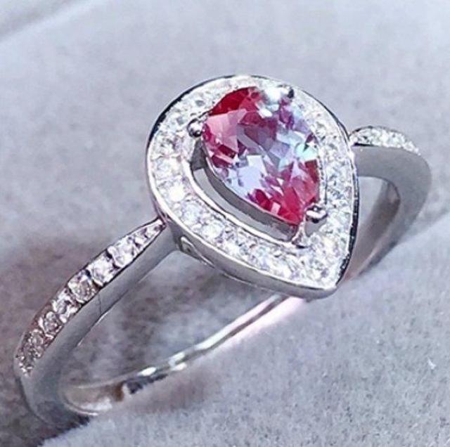 天然アレキサンドライト女性リング 4×6mm 天然 ナチュラル アクセサリー カラーストーン 宝石 Kk_3324 < 女性アクセサリー/時計 天然アレキサンドライト女性リング 4×6mm 天然 ナチュラル アクセサリー カラーストーン 宝石 Kk_3324 < 女性アクセサリー/時計の