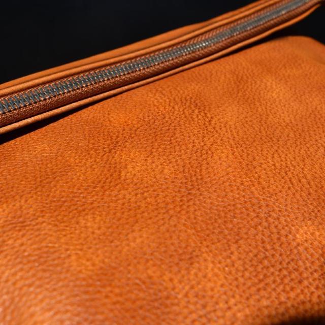 ◆NOROSHI(狼煙) 本気サコッシュ 薄型 ショルダーバッグ クラッチバッグ◆b45茶 < 男性ファッション ◆NOROSHI(狼煙) 本気サコッシュ 薄型 ショルダーバッグ クラッチバッグ◆b45茶 < 男性ファッションの