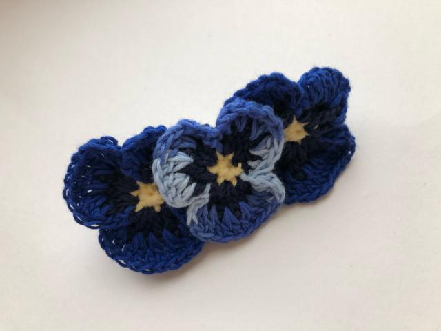 ハンドメイド バレッタ パンジーの集い♪ ブルー ガーリー < 女性ファッション  ハンドメイド バレッタ パンジーの集い♪ ブルー ガーリー < 女性ファッションの