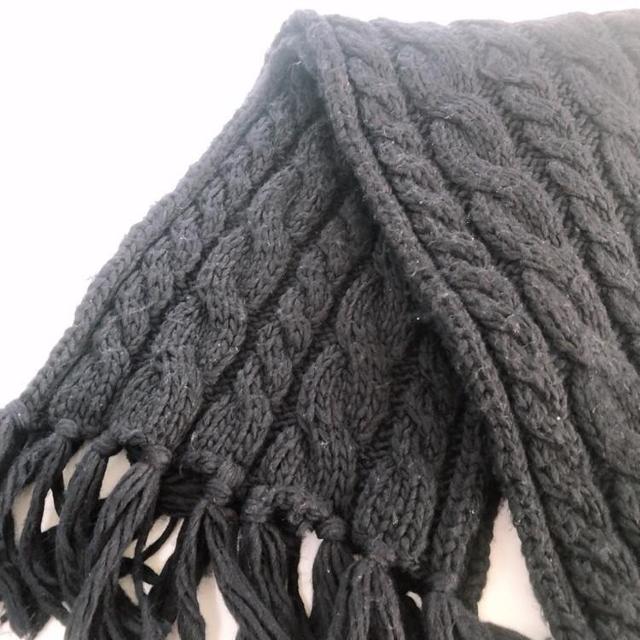 ◆GU/ジーユー◆完売品!!ケーブルニットマフラー★ブラックF*ungrid似♪ < ブランド  ◆GU/ジーユー◆完売品!!ケーブルニットマフラー★ブラックF*ungrid似♪ < ブランドの