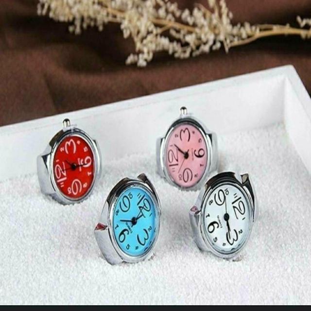 新品 未使用 指輪 時計 シンプル 白 文字盤 レインボー  < 女性アクセサリー/時計  新品 未使用 指輪 時計 シンプル 白 文字盤 レインボー  < 女性アクセサリー/時計の