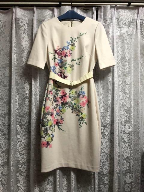 ted baker テッドベイカー花モチーフワンピース < 女性ファッション ted baker テッドベイカー花モチーフワンピース < 女性ファッションの