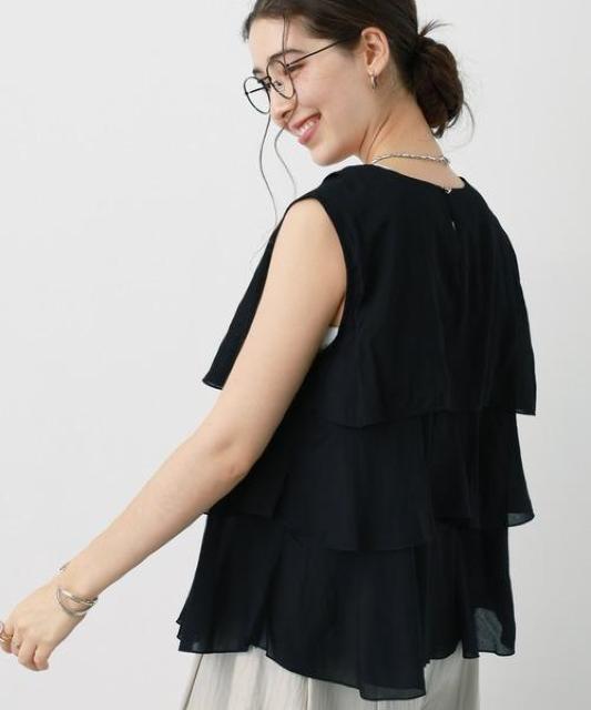 saloonノースリーブブラウスブラック / FREE < 女性ファッション saloonノースリーブブラウスブラック / FREE < 女性ファッションの