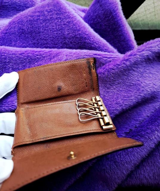 ���c�X�m�����K�{����LOUIS VUITTON�����B���e�[�W�����C���B�g���L�[�P�[�X���t���m�O�������~�����e�B�N���S���j�����pok �� �u�����h�� 