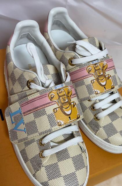 ���C���B�g�� �_�~�G�� LV����X�g���b�v �X�j�[�J�[�D�T�C�Y23 �� �u�����h�� 