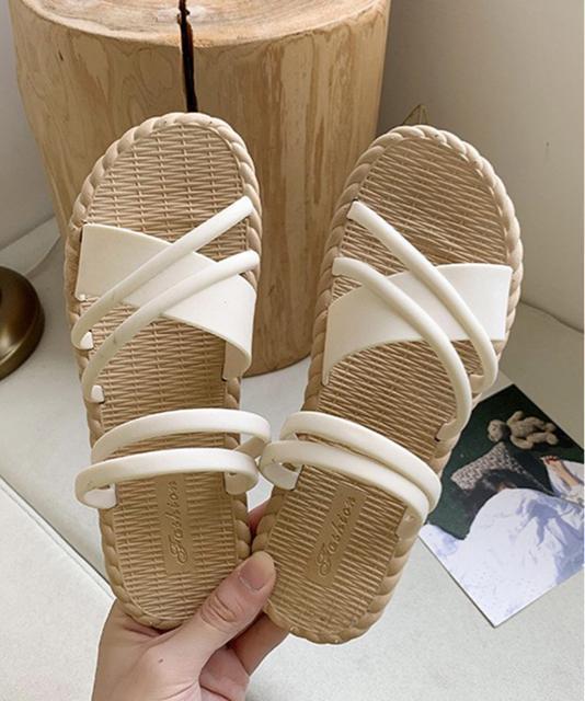 �������� �V�i �N���X�x���g�T���_�� ���f�B�[�X �� �� �����t�@�b�V������ 