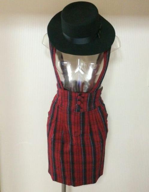 ストライプ柄 サス付き タイト スカート★ < 女性ファッション ストライプ柄 サス付き タイト スカート★ < 女性ファッションの