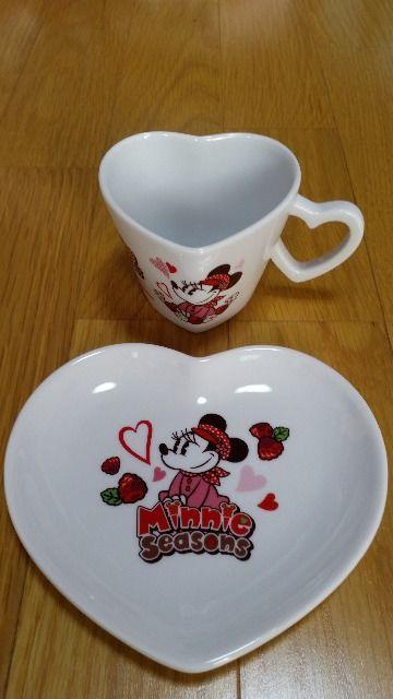 新品 ディズニーリゾート スーベニアカップ&プレート ミニー ハート < おもちゃ  新品 ディズニーリゾート スーベニアカップ&プレート ミニー ハート  < おもちゃの