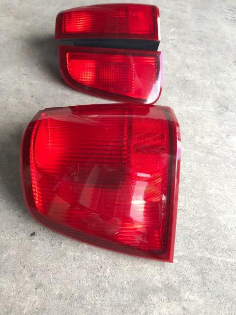 03〜06リンカーンナビゲーターUSテールランプセット < 自動車/バイク 03〜06リンカーンナビゲーターUSテールランプセット < 自動車/バイク