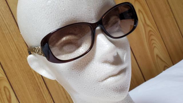 正規良 レア フェンディ グラマラススターサングラス 茶×ゴールドロゴ☆ ズッカFロゴ 付属有 ゴシックアイウェア < ブランド  正規良 レア フェンディ グラマラススターサングラス 茶×ゴールドロゴ☆ ズッカFロゴ 付属有 ゴシックアイウェア < ブランドの