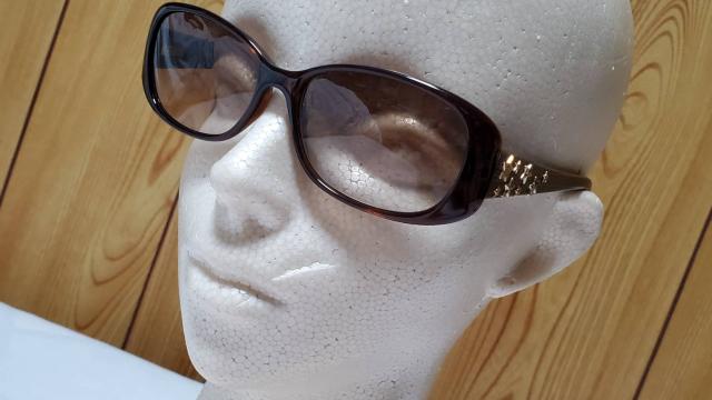 正規良 レア フェンディ グラマラススターサングラス 茶×ゴールドロゴ☆ ズッカFロゴ 付属有 ゴシックアイウェア < ブランド  正規良 レア フェンディ グラマラススターサングラス 茶×ゴールドロゴ☆ ズッカFロゴ 付属有 ゴシックアイウェア < ブランドの