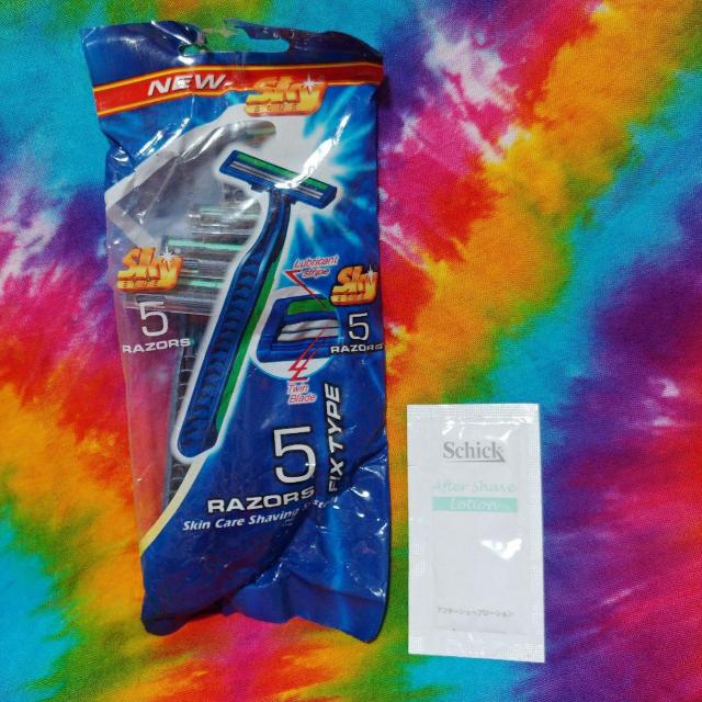 □T字カミソリ□髭剃り□シェービングアフターケアローションセット□ < 家電/AV  □T字カミソリ□髭剃り□シェービングアフターケアローションセット□  < 家電/AVの