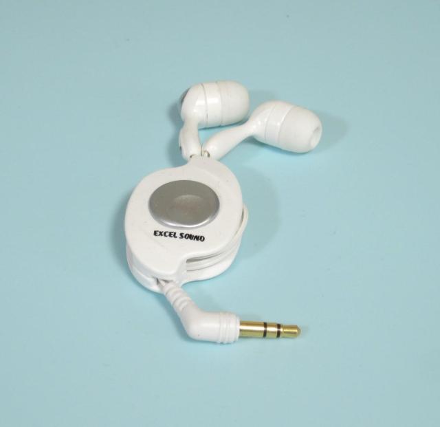 巻取り式ステレオホン・未使用・パケージ無し(ホワイト) < 家電/AV  巻取り式ステレオホン・未使用・パケージ無し(ホワイト)  < 家電/AVの