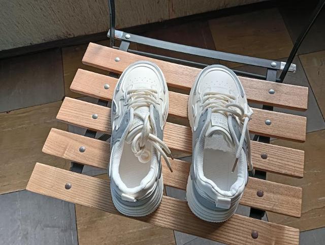 新品 24cm レディース スニーカー ブラック シューズ 靴 ローカット < 女性ファッション  新品 24cm レディース スニーカー ブラック シューズ 靴 ローカット < 女性ファッションの