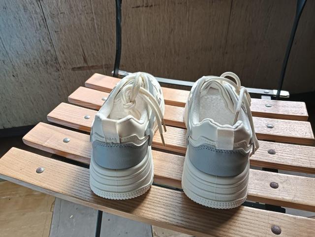 新品 24cm レディース スニーカー ブラック シューズ 靴 ローカット < 女性ファッション  新品 24cm レディース スニーカー ブラック シューズ 靴 ローカット < 女性ファッションの