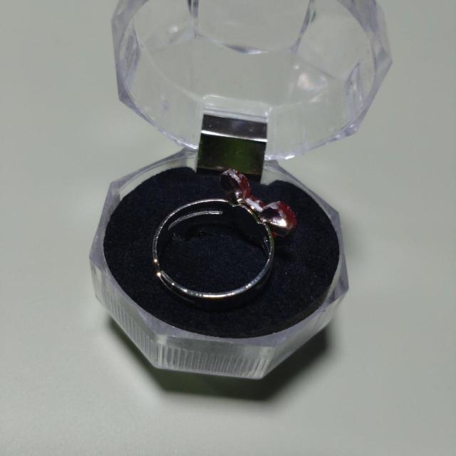 赤色ミッキーモチーフピンキーリング < 女性アクセサリー/時計 赤色ミッキーモチーフピンキーリング < 女性アクセサリー/時計の