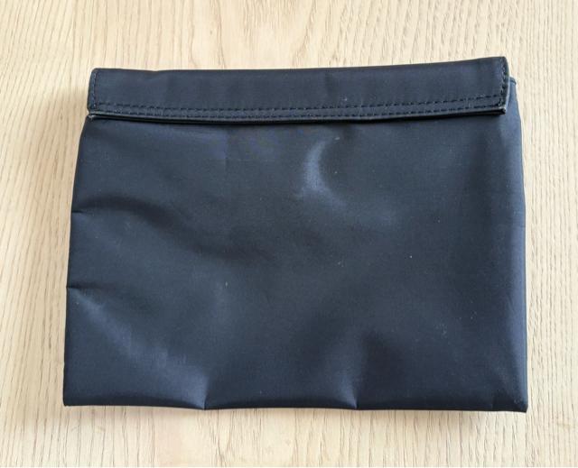 ��agnes b.(�A�j�G�X�x�[)�~���[�t���|�[�`�� �� �u�����h�� 