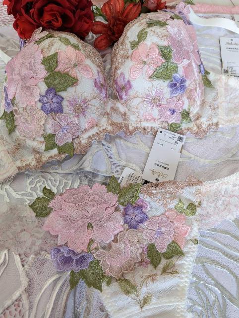 Wacoal/ワコール/salute/サルート/59G/F70&ソングTバックショーツM/IV/アイボリー/フォークロア/完売品 < 女性ファッション  Wacoal/ワコール/salute/サルート/59G/F70&ソングTバックショーツM/IV/アイボリー/フォークロア/完売品 < 女性ファッションの