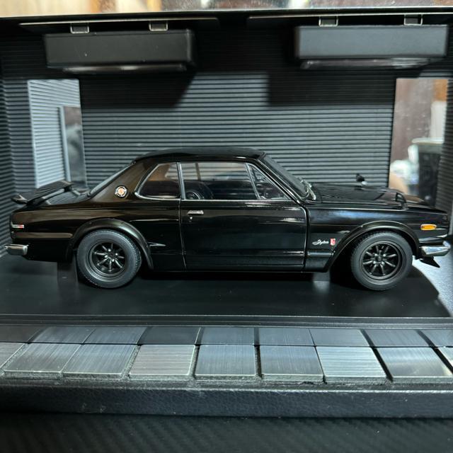 絶版未展示品 オートアート1/18GT-R(KPGC10)チューンドバージョン < ホビー  絶版未展示品 オートアート1/18GT-R(KPGC10)チューンドバージョン < ホビーの