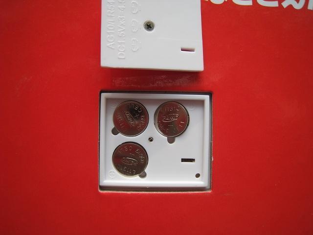 ☆ にぎやかじゃんぐる ☆ おとがなるしかけえほん ☆ しかけえほん ☆ ボタン電池4個(新品)付き ☆ ジャンク品(訳アリ)  < 本/雑誌  ☆ にぎやかじゃんぐる ☆ おとがなるしかけえほん ☆ しかけえほん ☆ ボタン電池4個(新品)付き ☆ ジャンク品(訳アリ)  < 本/雑誌の