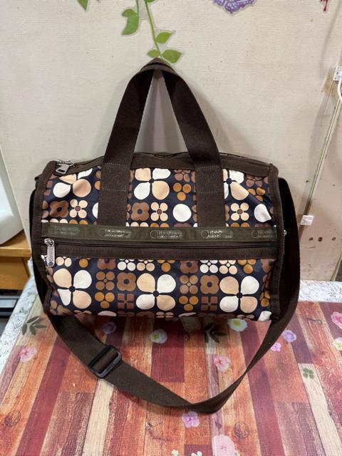 感謝を込めて★LeSportsac★ショルダー・トート・ボストン・ポーチ★4点まとめ売り★1000円スタート < ブランド 感謝を込めて★LeSportsac★ショルダー・トート・ボストン・ポーチ★4点まとめ売り★1000円スタート < ブランドの