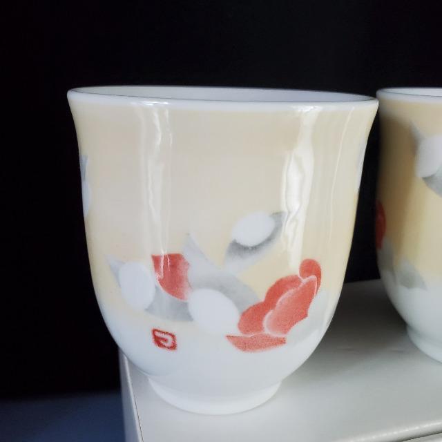 ★片岡鶴太郎さん★オリジナル美濃焼ペア湯のみ「雪椿」★ < インテリア/ライフ  ★片岡鶴太郎さん★オリジナル美濃焼ペア湯のみ「雪椿」★ < インテリア/ライフの