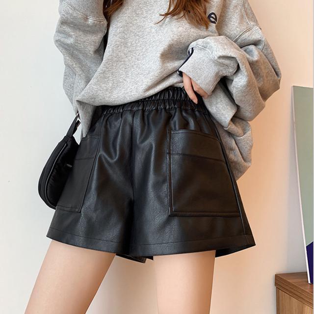 送料無料 新品 レザー ショートパンツ レディース ウエストゴム フェイクレザー < 女性ファッション  送料無料 新品 レザー ショートパンツ レディース ウエストゴム フェイクレザー  < 女性ファッションの