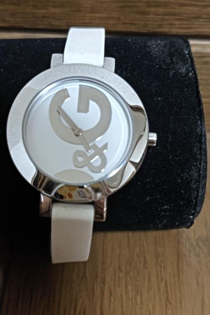 質屋鑑定済み ドルチェ&ガッパーナ腕時計 < 女性アクセサリー/時計  質屋鑑定済み ドルチェ&ガッパーナ腕時計  < 女性アクセサリー/時計の