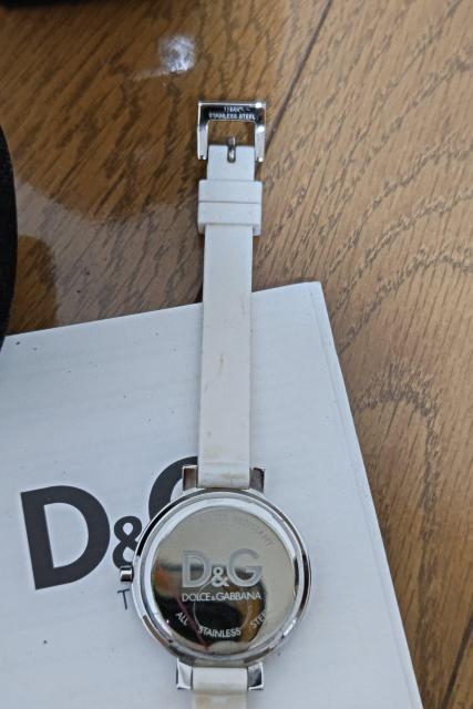質屋鑑定済み ドルチェ&ガッパーナ腕時計 < 女性アクセサリー/時計  質屋鑑定済み ドルチェ&ガッパーナ腕時計 < 女性アクセサリー/時計の