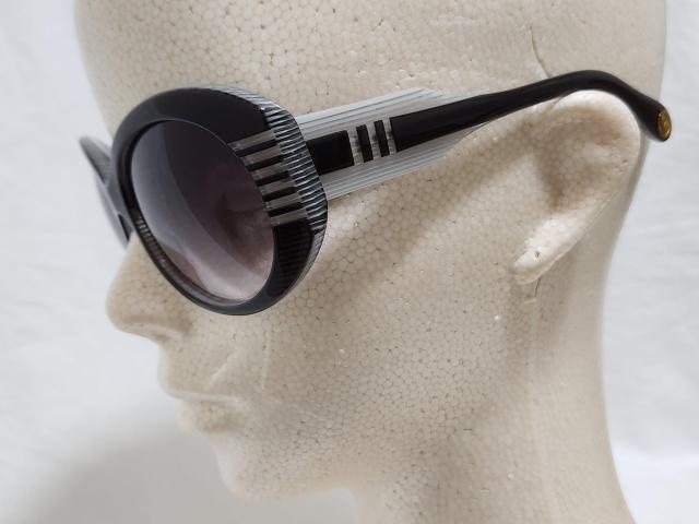 正規美 限定 ローリーロドキン リミテッドエディション クリアリフレクションフレーム サングラス 黒 ボーダーライン アンククロス < ブランド  正規美 限定 ローリーロドキン リミテッドエディション クリアリフレクションフレーム サングラス 黒 ボーダーライン アンククロス < ブランドの