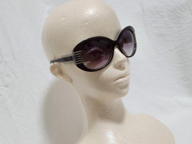 正規美 限定 ローリーロドキン リミテッドエディション クリアリフレクションフレーム サングラス 黒 ボーダーライン アンククロス < ブランド  正規美 限定 ローリーロドキン リミテッドエディション クリアリフレクションフレーム サングラス 黒 ボーダーライン アンククロス < ブランドの