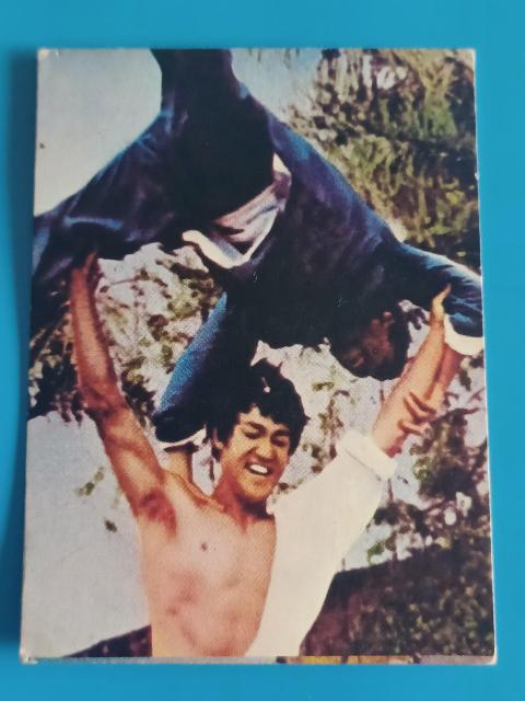 ブルース・リー ミニカード 35 タイトル無しドラゴン危機一髪より ケンリック TOWA 昭和レトロ 当時物 縦7cm幅5cm < トレーディングカード ブルース・リー ミニカード 35 タイトル無しドラゴン危機一髪より ケンリック TOWA 昭和レトロ 当時物 縦7cm幅5cm < トレーディングカードの