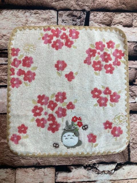 送料無料!可愛い刺繍入り【トトロ】100%ジャガードハンドタオル(画像から) 1枚 < 女性ファッション 送料無料!可愛い刺繍入り【トトロ】100%ジャガードハンドタオル(画像から) 1枚 < 女性ファッションの
