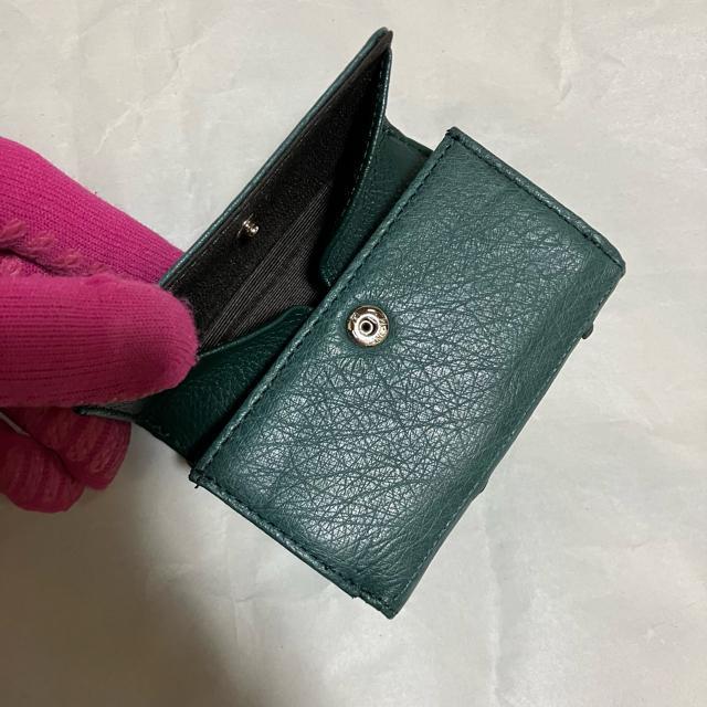 【美品】【ノーブランド扱い】 オーストリッチ 型押し レザー / 三つ折り財布 < 女性ファッション  【美品】【ノーブランド扱い】 オーストリッチ 型押し レザー / 三つ折り財布 < 女性ファッションの