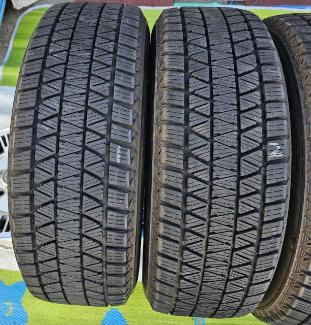 �y�ɏ���i]�g���^ 60�n���A�[ �G���K���X ���� �z�C�[��17�C���`7J+39 pcd114.3�X�^�b�h���X�^�C���t��4�{�Z�c�g �� ������/�o�C�N