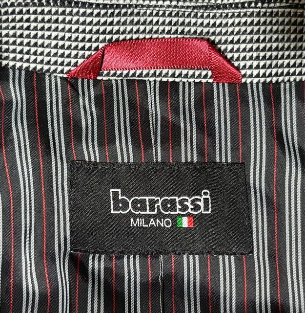 美品 barassi バラシ MILANO 定価4〜5万円程 テーラード ジャケット 48 日本製 生地 カジュアル スーツ 春物 < 男性ファッション 美品 barassi バラシ MILANO 定価4〜5万円程 テーラード ジャケット 48 日本製 生地 カジュアル スーツ 春物 < 男性ファッションの